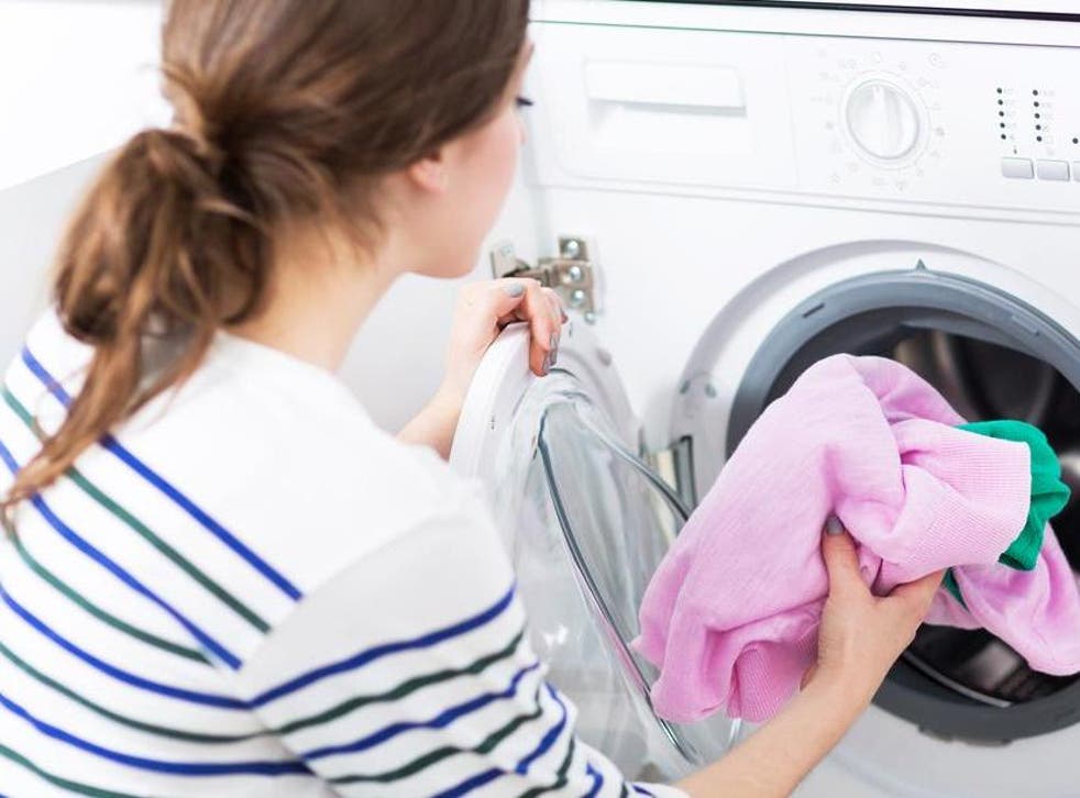 How to remove the smell from clothes: fire, solvent, bleach, acetone