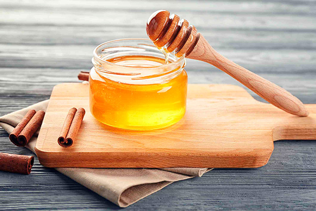 How to make a honey and cinnamon mask